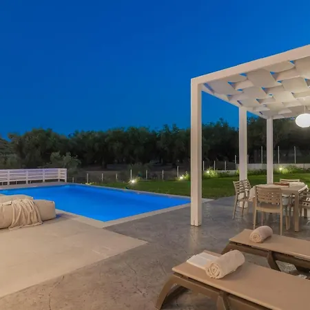 Spartakos Luxury 5 Villa