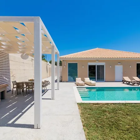 Spartakos Luxury 5 * Plánosz