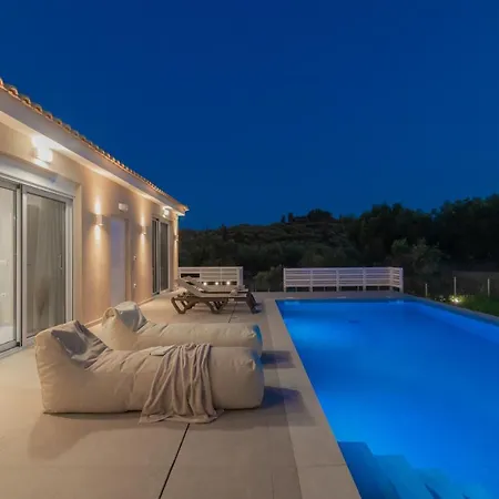 Spartakos Luxury 5